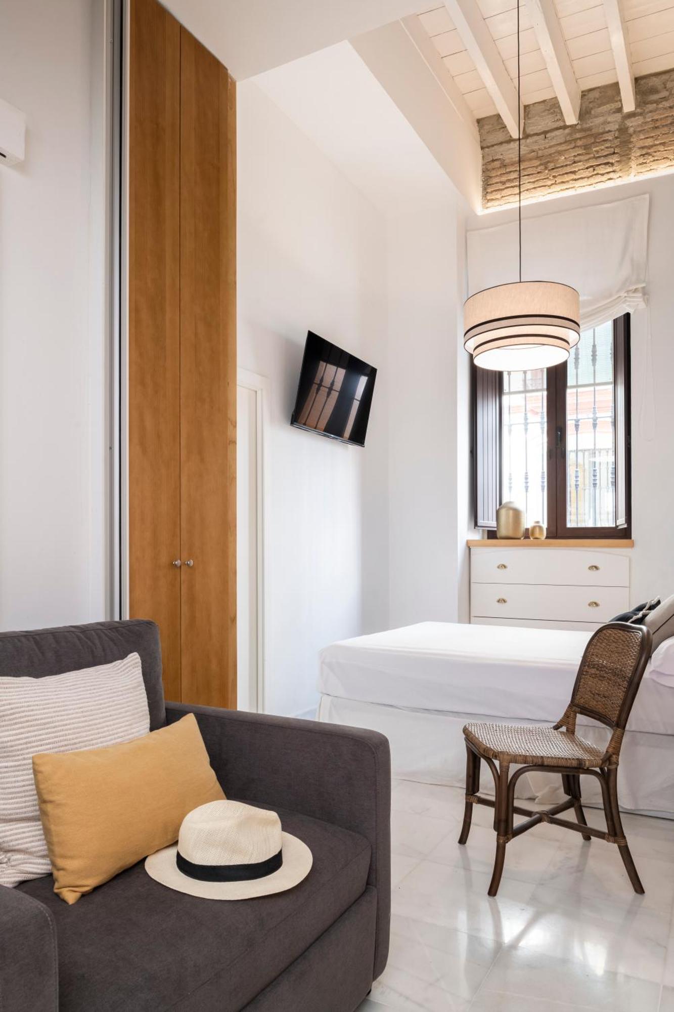 Unika Homes Puerta De La Maestranza Севилья Экстерьер фото