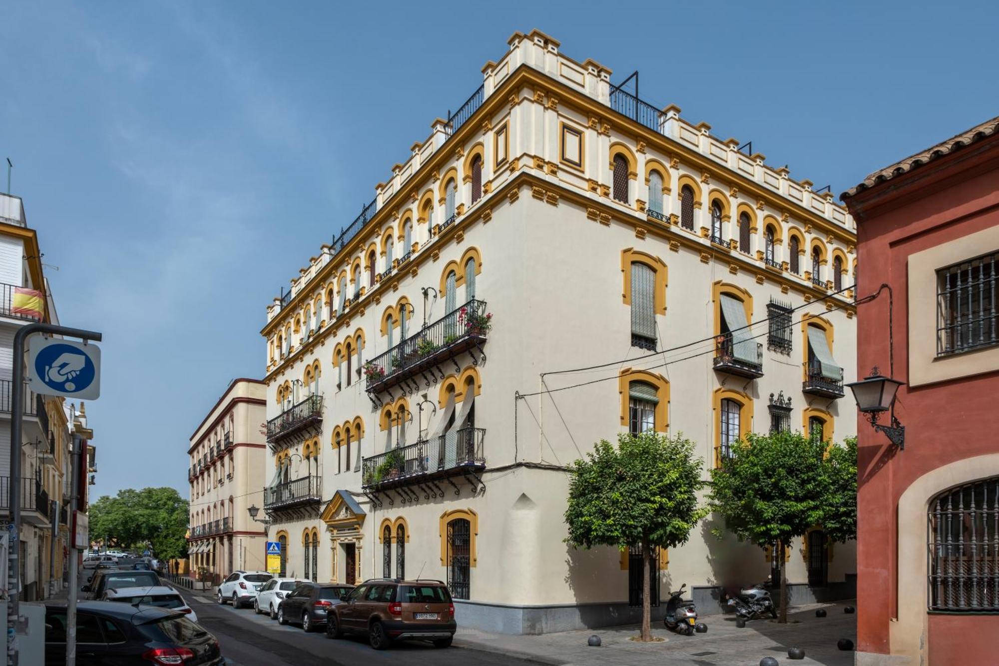 Unika Homes Puerta De La Maestranza Севилья Экстерьер фото